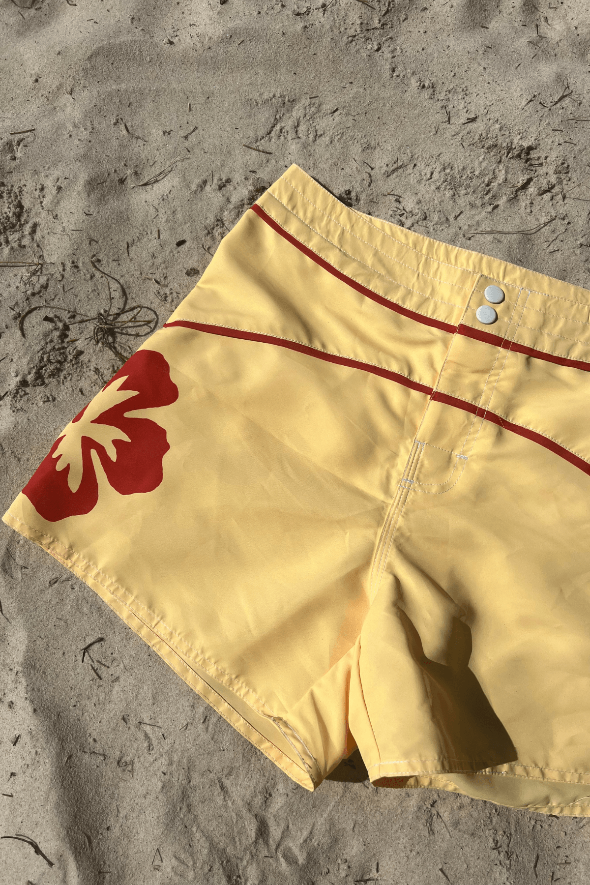 Inner Relm Hibiscus Trunks Yellow in Yellow – Boardshorts, view 2