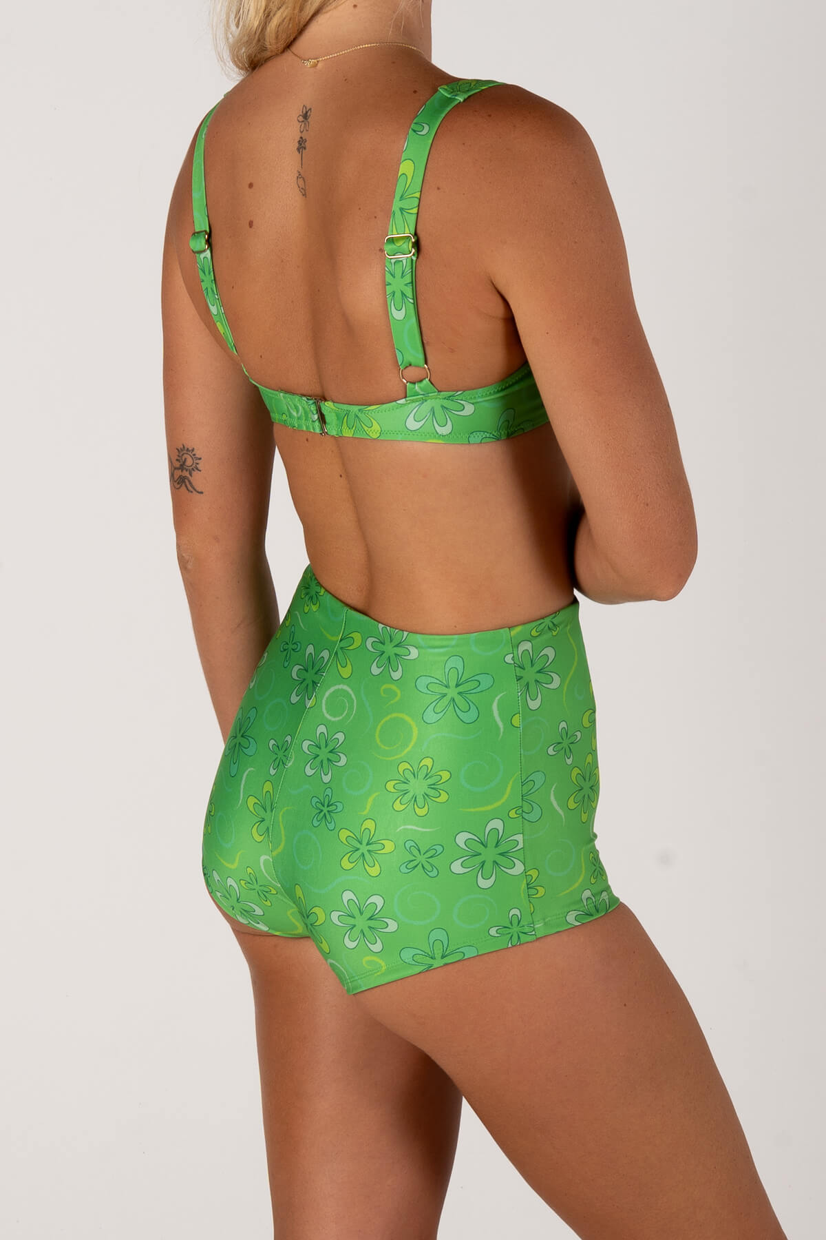 Inner Relm Bang Bang Bra Cup Top Green Meadow in Green – Bikini Tops, view 6