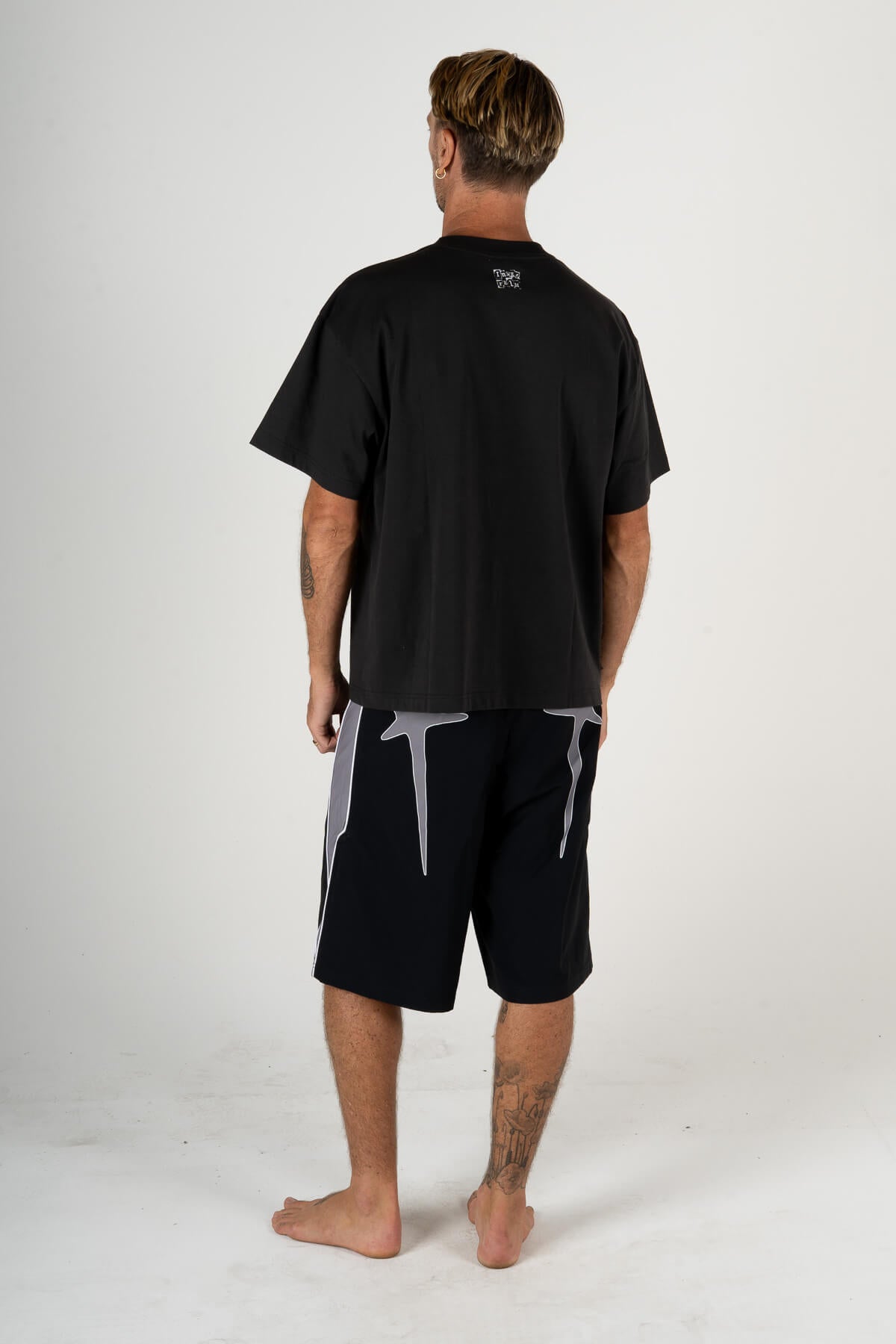 BLACK STAMP TEE | WASHED BLACK