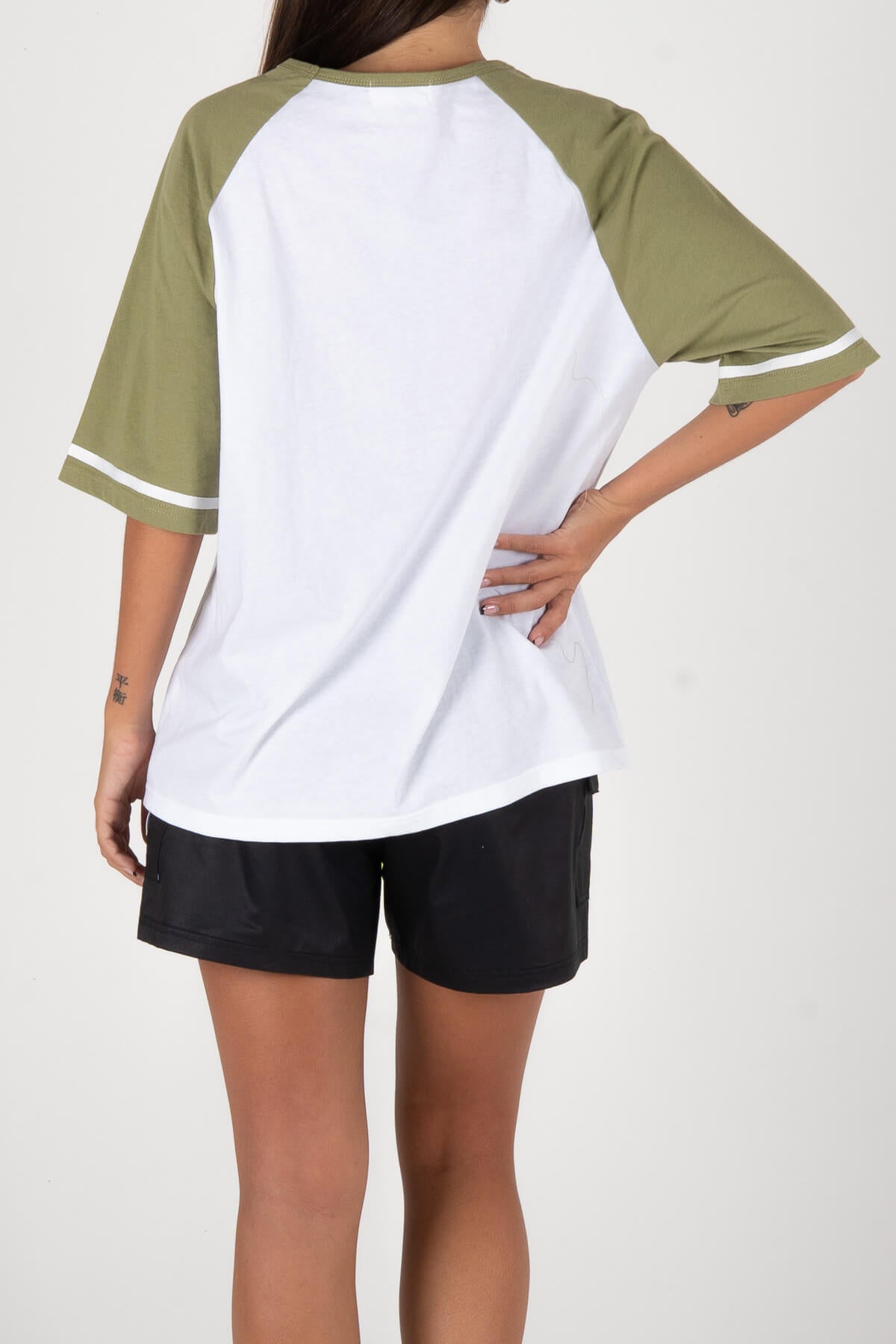ChillZone Raglan Tee - White/green