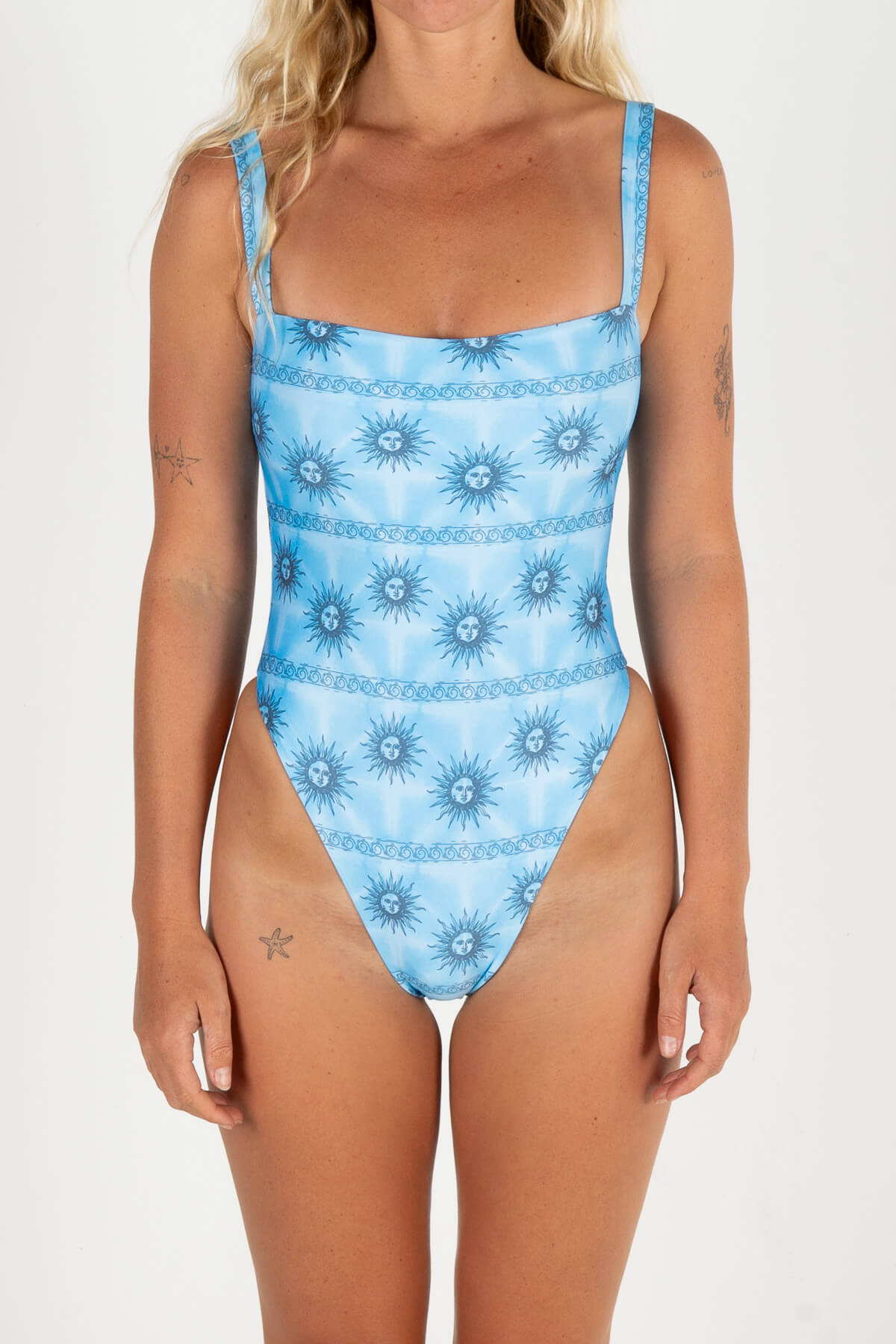 Inner Relm Sundeck One Piece Sunny Blue – Women's One Piece Swimsuit