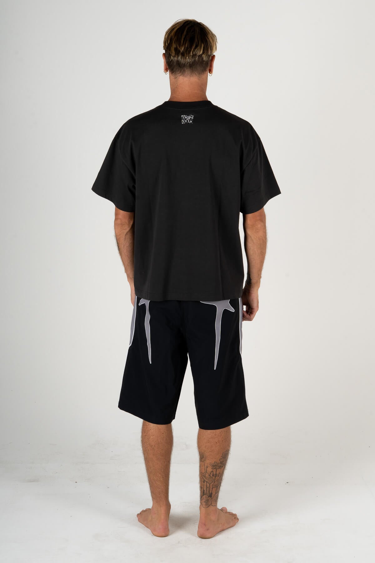 BLACK STAMP TEE | WASHED BLACK