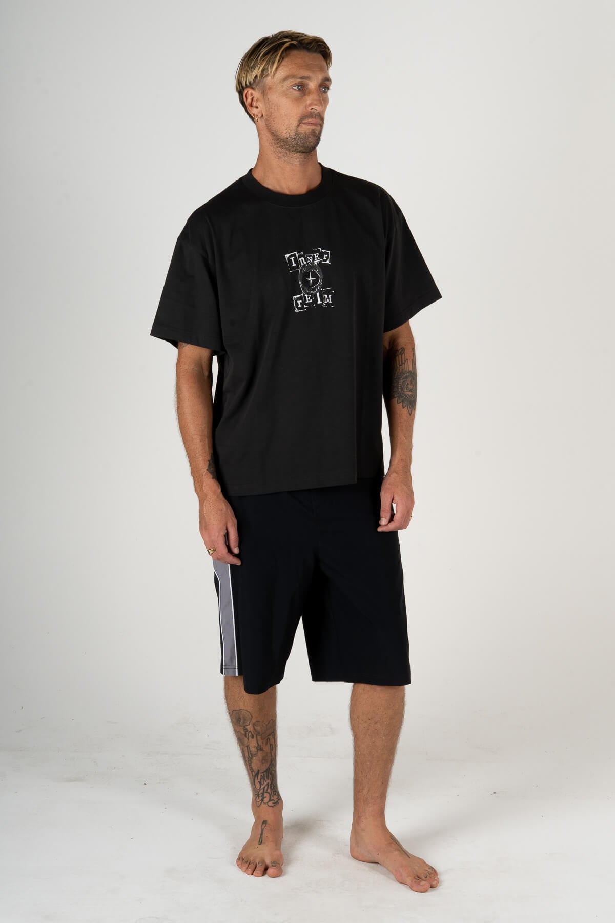 BLACK STAMP TEE | WASHED BLACK