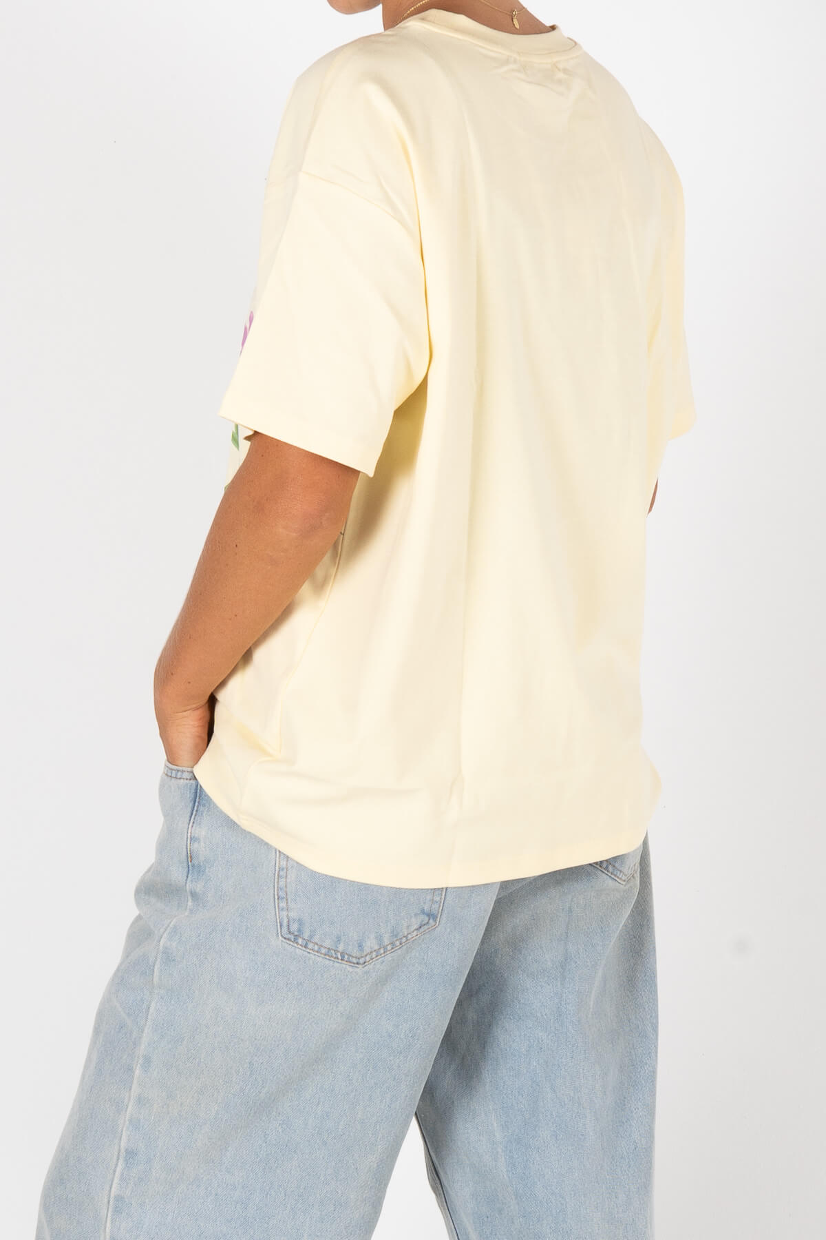 Bring Me Flowers Tee - Cream
