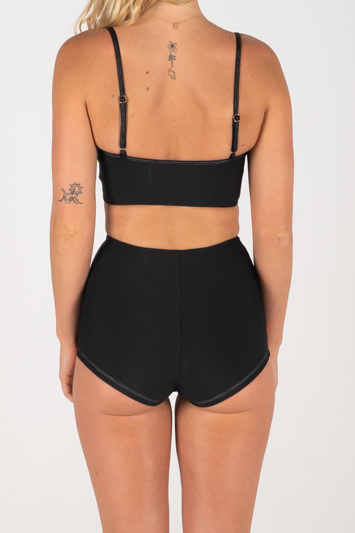Confidence Shorts | Black